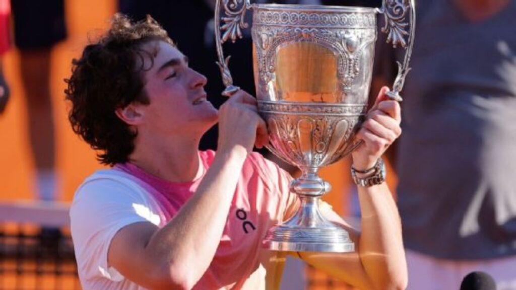 João Fonseca faz história e conquista o ATP de Buenos Aires (Foto: EFE/Juan Ignacio Roncoroni)