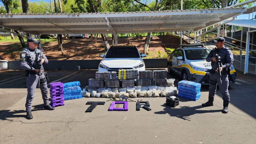Trio é preso com submetralhadora e quase 400 kg de drogas no interior de SP (SSP