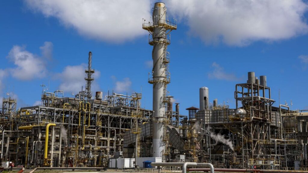 Câmara aprova redução de tributos para indústria química (Foto: Fernando Frazão/Agência Brasil)