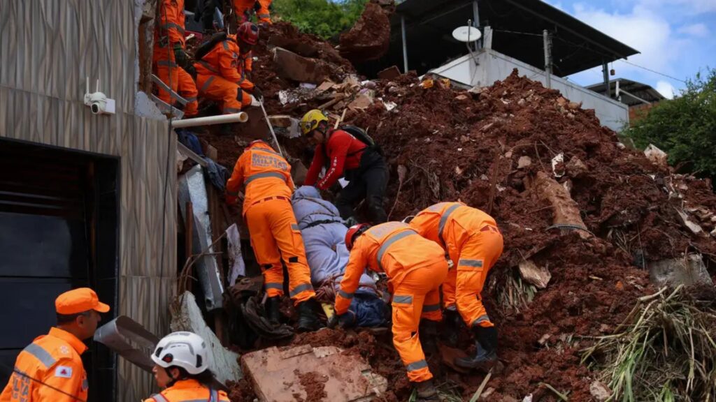 Mortes causadas pelos temporais em Juiz de Fora e Ubá chegam a 53 (Foto: Tomaz Silva/Agência Brasil)
