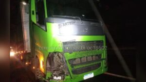 Homem morre após ser atropelado por carreta na Raposo Tavares, em Araçoiaba da Serra (Artesp)