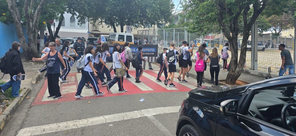  Detran-SP realizam ação sobre o uso consciente da faixa de pedestres