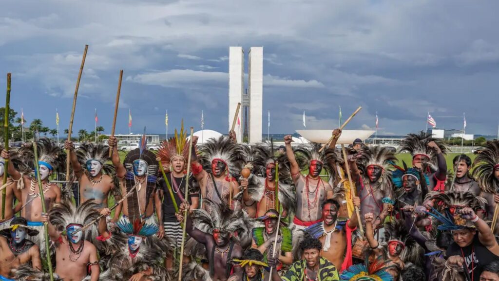 No Dia dos Povos Indígenas, organizações cobram demarcações e proteção (Foto: Rafa Neddermeyer/Agência Brasil)