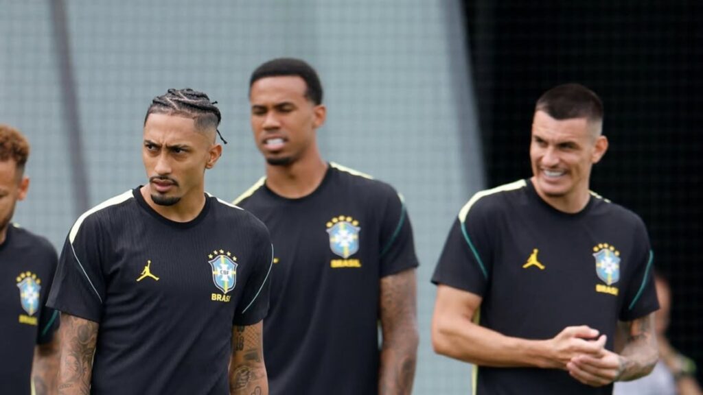 Raphinha tem lesão na coxa constatada; prazo para retorno é incerto (Foto: Rafael Ribeiro/CBF)