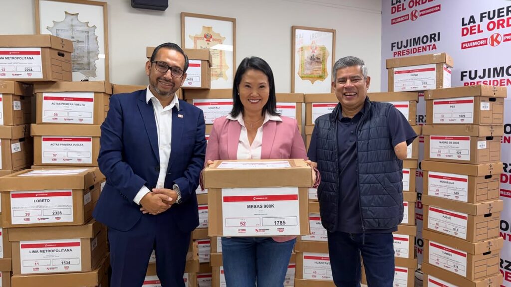 Keiko Fujimori é eleita presidente do Peru após apuração acirrada