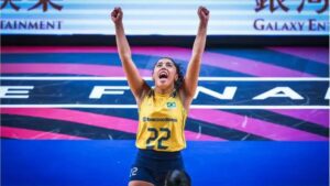Brasil supera Itália no tie-break e encara Turquia na grande final da VNL (Foto: Volleyball World)